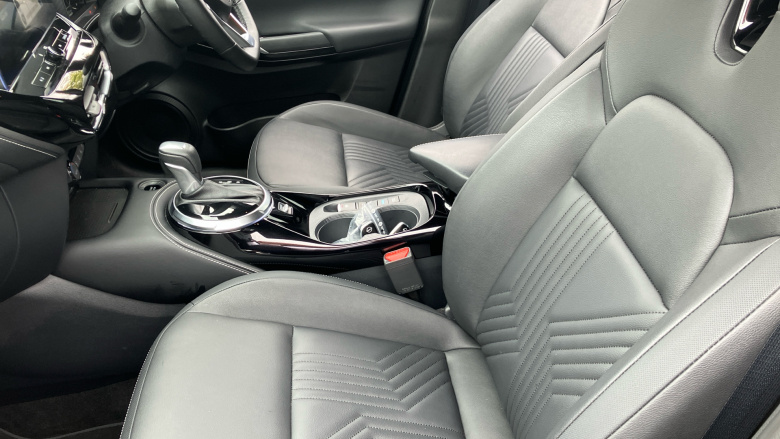 Nissan Juke 1.6 Hybrid Tekna 5dr Auto Hybrid Hatchback